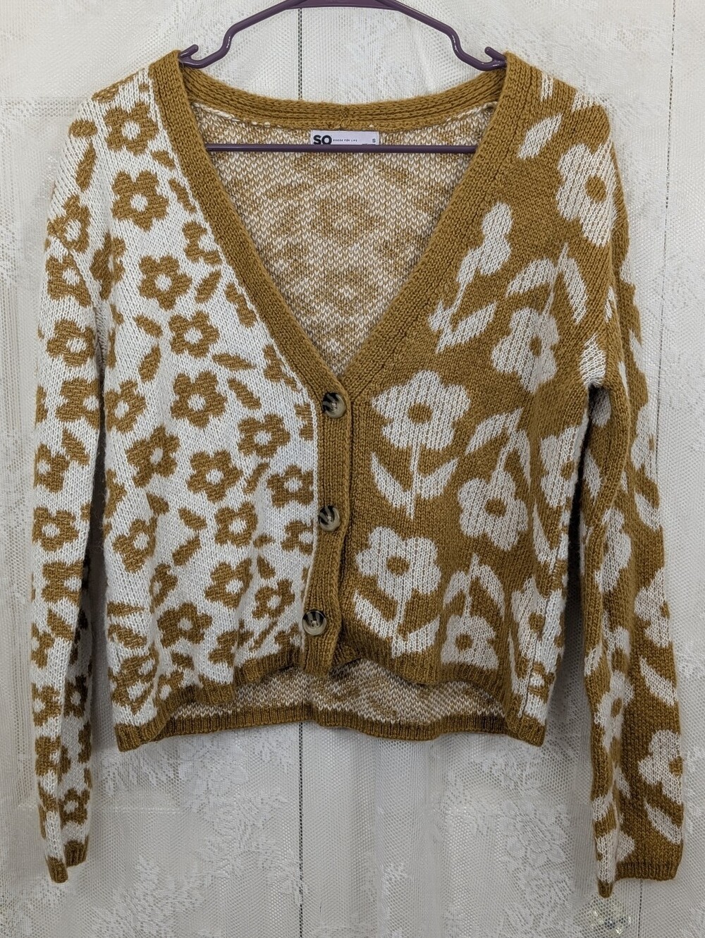 SO: Floral V-Neck Button Cardigan - Size Small